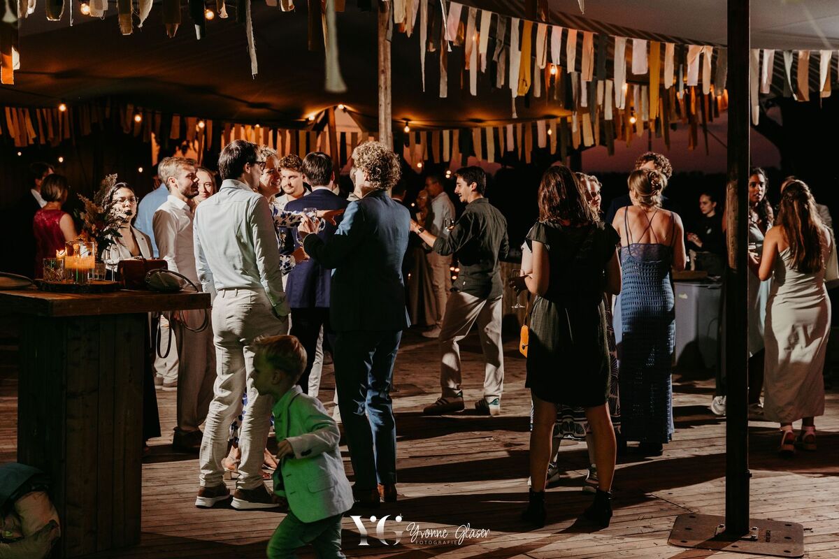 Avondborrel als alternatief voor een feest